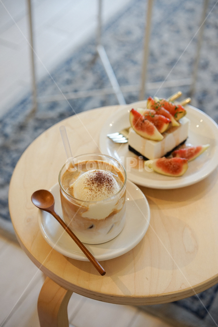 무화과디저트,무화과케익,디저트,음료,카페,간식,cafe,음식,식재료,요리,food,cook,meal,dishes,food reserves,디저트,간식,후식,dessert,snack,감성,sensible,feeling