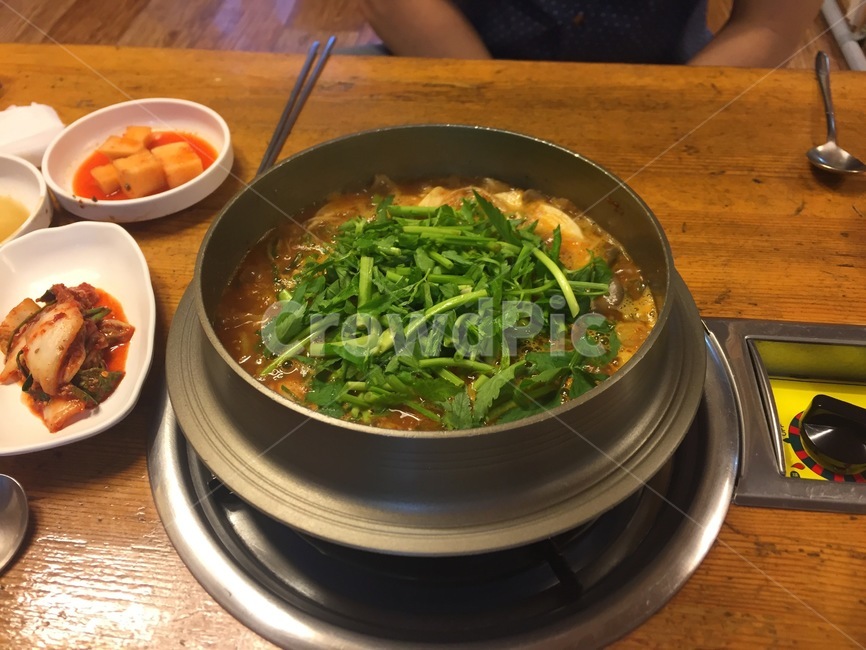 한식,추어탕,김치,깍두기,음식,맛집,수저,접시,반찬