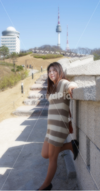 N타워,남산도서관,줄무늬원피스,봄,성곾,돌계단,사람,인물,인간,human,person,여성,여자,woman,female,lady
