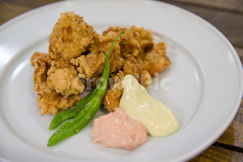 brown,chicken,cooking,cuisine,delicious,dinner,dish,eat,food,fried,friedchicken,friedfood,friedfoodtopview,gourmet,homemadefood,hot,meal,meat,pepper,plate,restaurant,sauce,tasty,white,yellow,요리,음식,치킨,후라이드,순살치킨,튀김,튀김요리,순살,닭,닭요리,닭고기,명란소스,고추냉이소스,음식,식재료,요리,food,cook,meal,dishes,food reserves