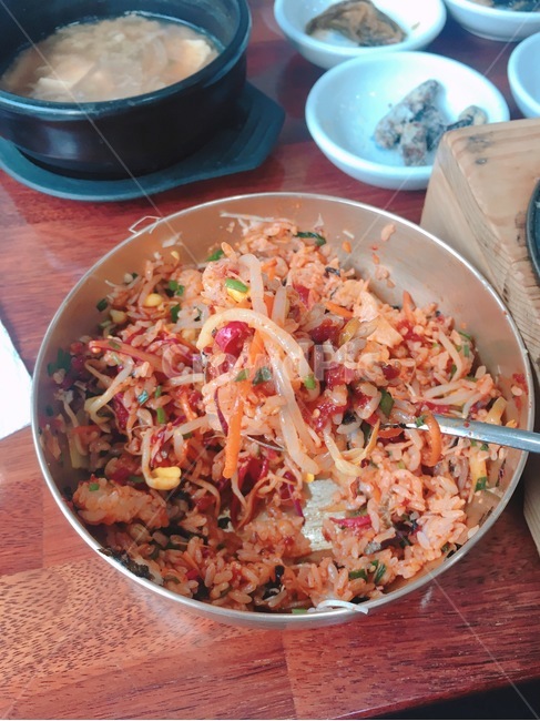 rice bowl,bibimbap,Korean,rice,food,Jeonju,meal,Yukhoe Bibimbap,Mixed rice,Jeonju Bibimbap,cooking,Jeollado food,koreanfood