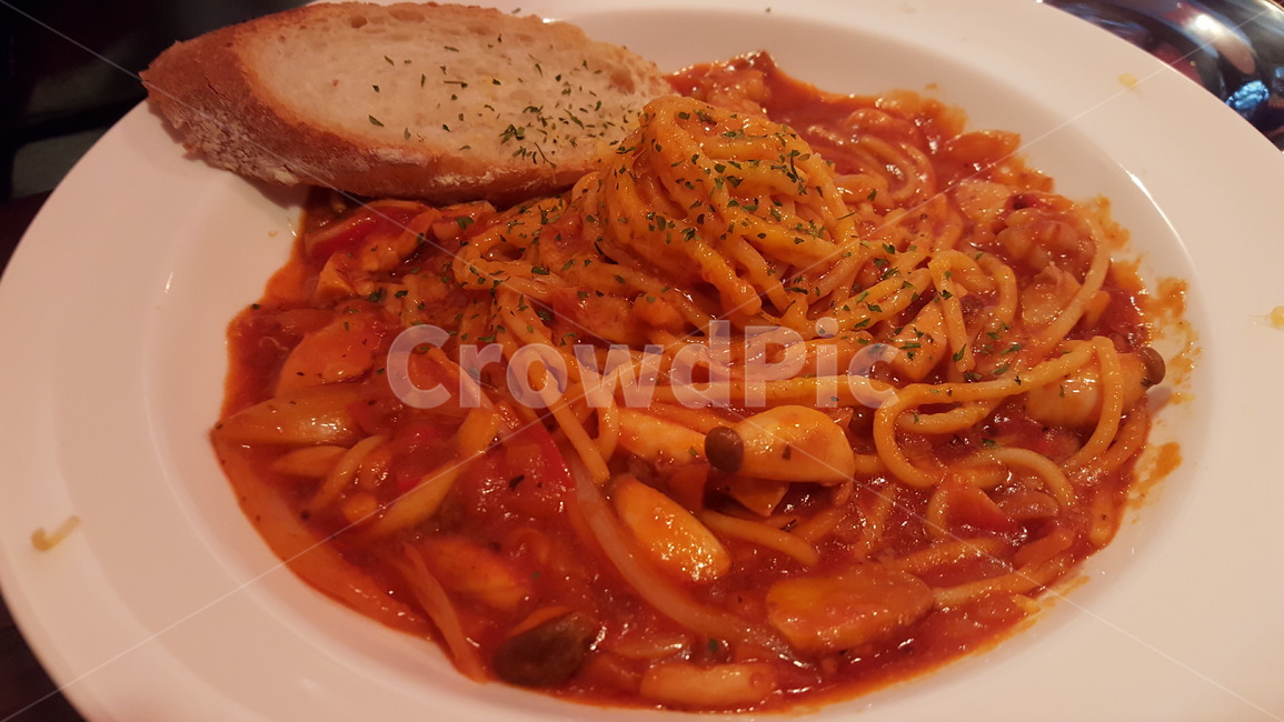 토마토,파스타,바게트,스파게티,음식