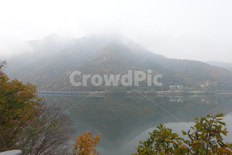 의암호,춘천,호수,안개,반영,nature,자연,outdoors,옥외,mountain,가을