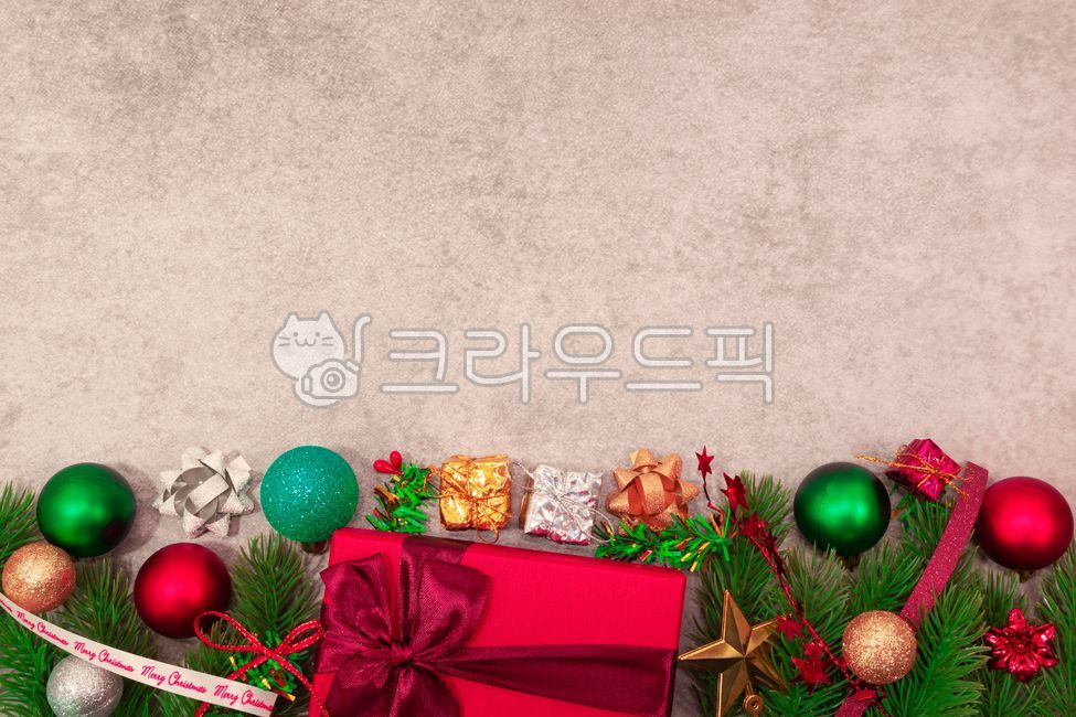 gift,deco,year,christmas decoration,happy,Santa,season,decoration,Rudolf,festival,Anniversary,tree,Christmas concept,christmas,celebration,christmascard,present,Christmas,pine,concept,holiday,santa,newyear,gift box,ornament,romantic,merrychristmascard,des