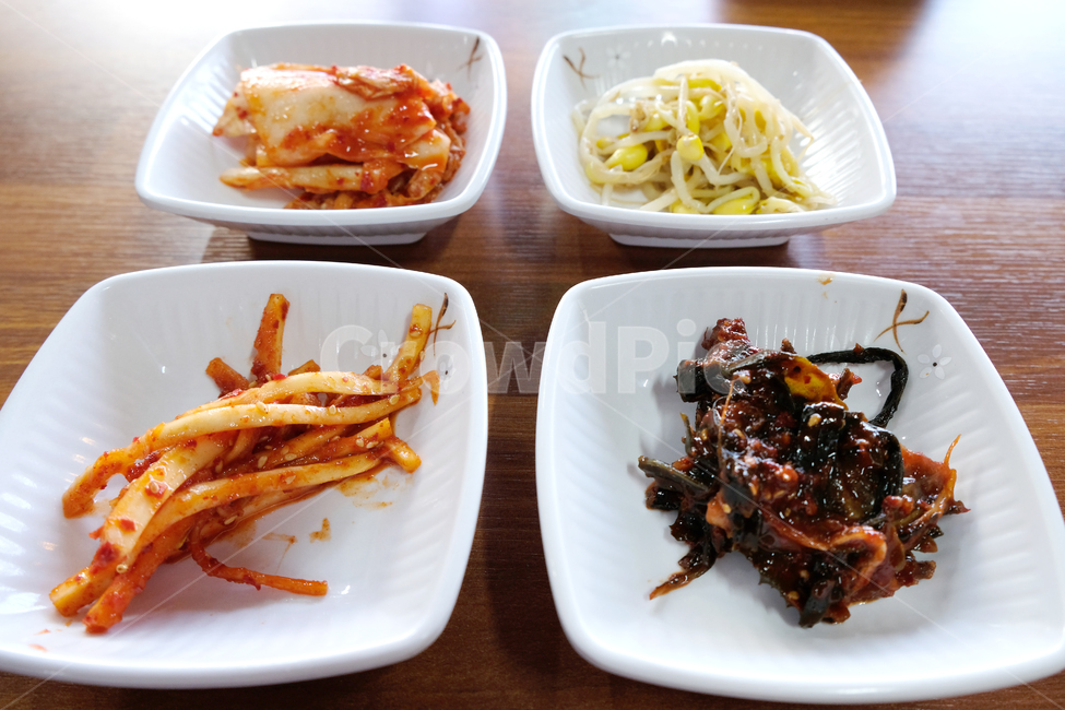 콩나물무침,도라지무침,정식,식사,테이블,접시,건강식,외식,kimchi,음식배경,koreantraditionalfood,healthyfood,spicyfood,dinner,delicious,koreansauce,vegetables,salty,background,asian,음식,식재료,요리,food,cook,meal,dishes,food reserves,채소,야채,vegetables,한식,한국음식,한국요리,korean food,korean dishes,korean meal,korean cook