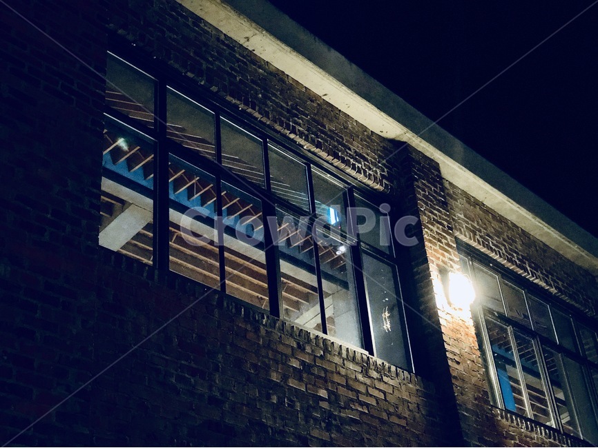 저녁,창문,불빛,전등,벽,야경,밤,풍경,nightscape,night,landscape,건축물,건물외관,exterior,building,structure,architecture,construction,light,빛,flare,플레어