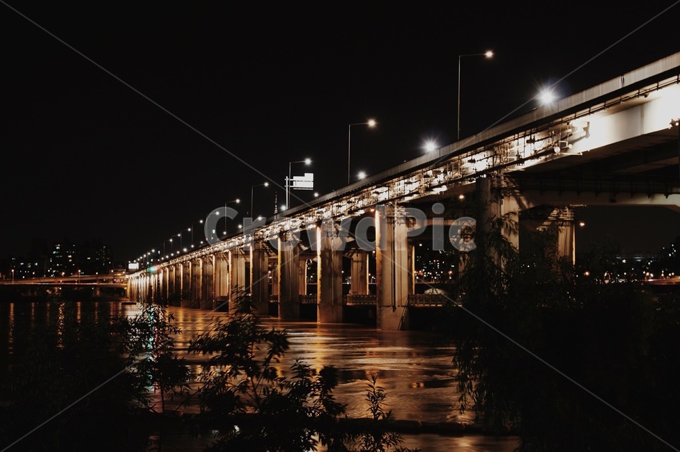 한강,야경,다리,반포대교,밤,야경,밤,풍경,nightscape,night,landscape,건축물,건물외관,exterior,building,structure,architecture,construction,건물