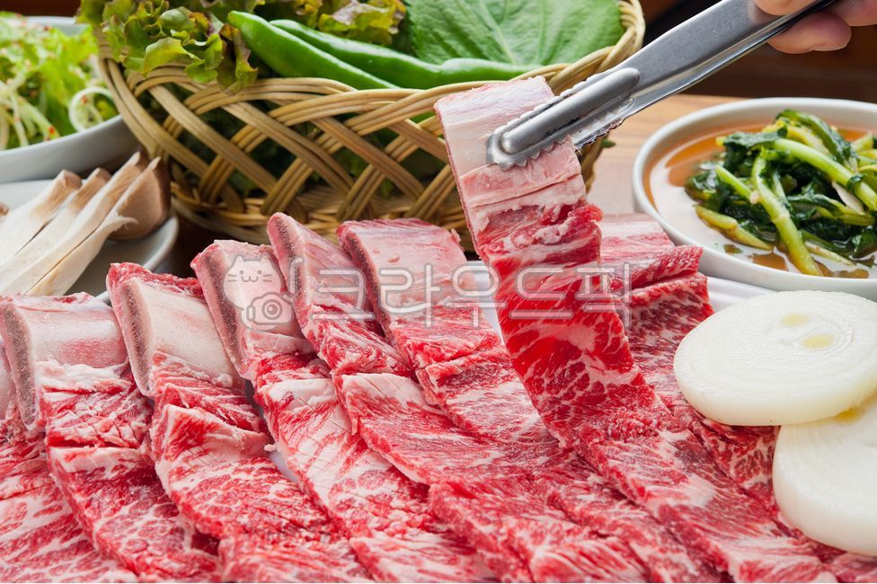 한우,갈비,갈비살,한우갈비살,소갈비,육류,소고기,소,한식,숯불,숯불구이,koreanbeef,primeribs,charcoalgrill,육류,고기,meat
