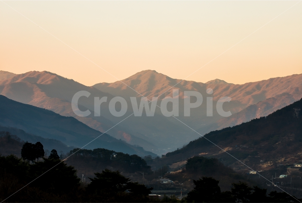 산,햇빛,오전,바탕,화면,풍경,경치,배경,오렌지,색감,색,휴가,휴일,새벽,자연,풍경,nature,landscape,outdoors,옥외,mountain range,산맥,mountain,peak,피크