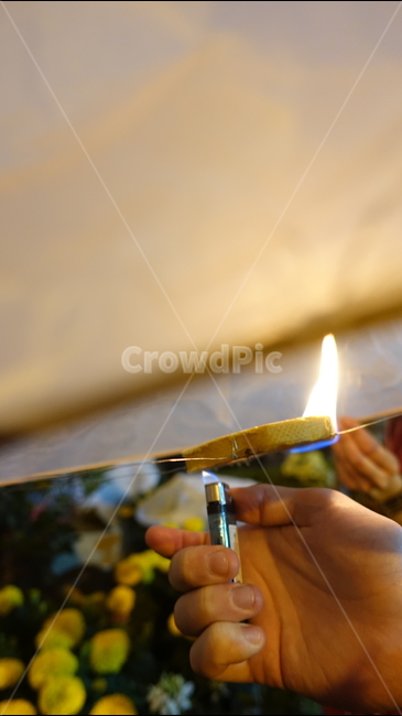 풍등,라이터,점화,light,fire,hand,손,불꽃,flame,불