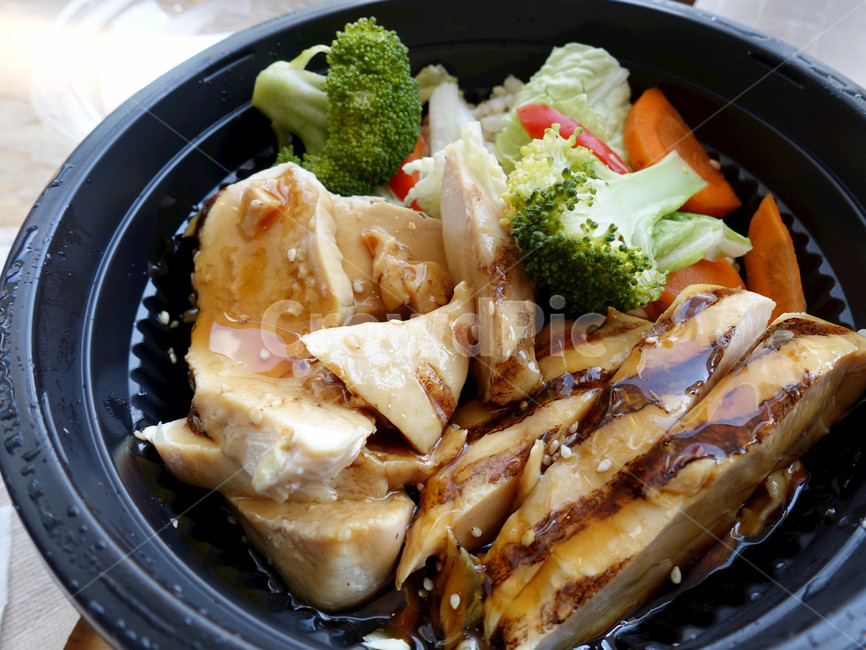 치킨스튜,스튜,샐러드,요리,먹음직스러운,맛있는,저녁,점심