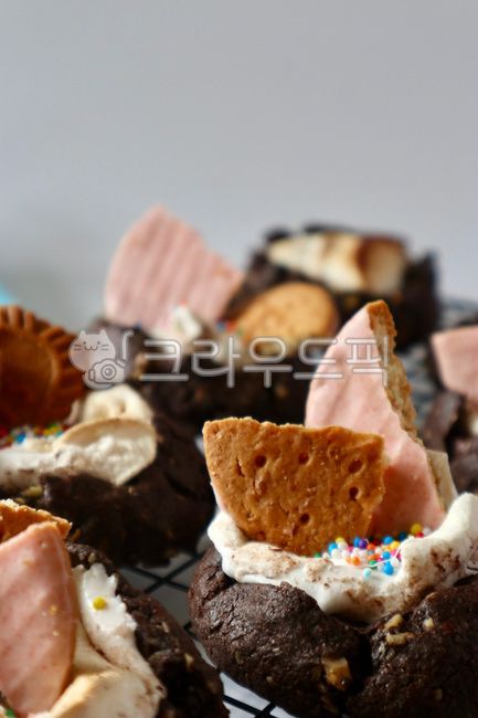 tray,cookie,marshmallow,food,handmade cookies,home baking,baking,dessert,Dessert Cookie Biscuit,sweets,biscuit,handmade,chocolate