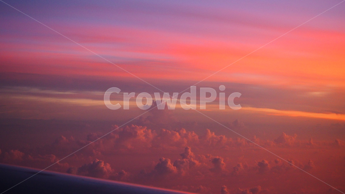 nature,자연,outdoors,옥외,sky,하늘,sunset,일몰,dusk,황혼,redsky,붉은하늘,dawn,새벽,밝음,비행기,비행,구름,비행샷,낮,감성,mood,무드,따스함,색감,emotion,daily,sensible,feeling,healing