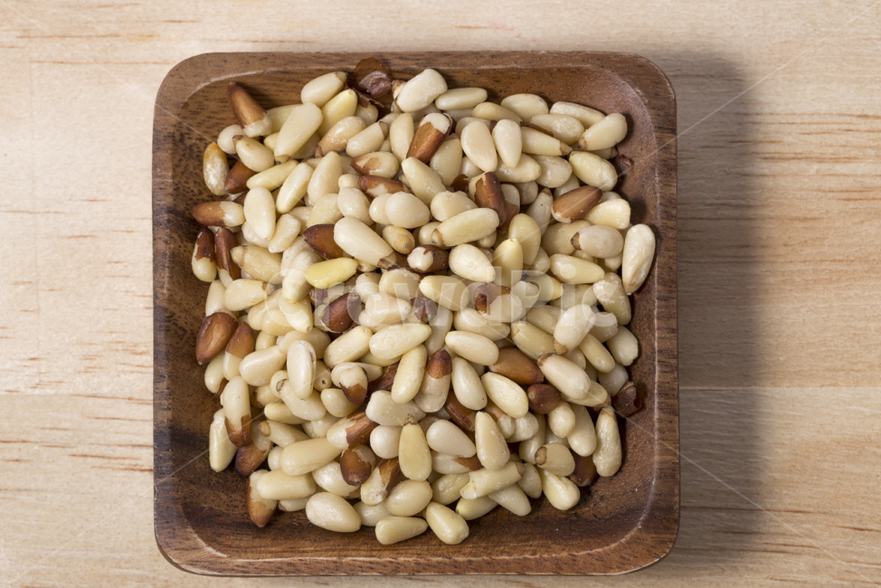 잣,식품,견과류,견과,껍질,고명,접시,알맹이,콩류,견과류,beans,pulse,nuts,dry fruits
