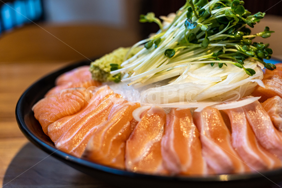 연어사시미,연어회,생연어,연어,연어요리,음식,food,cook,회,안주,일본음식,reserves,dishes,meal,식재료,japanesedishes,japanesefood,japanesecook,수산물,음식,식재료,요리,food,cook,meal,dishes,food reserves