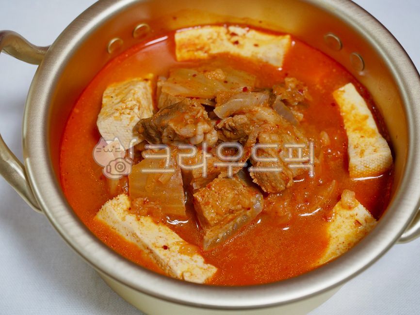 wellnessfood,asianfood,koreanculture,Korean traditional food,pork,red,pot,wellbeing,Korean food,Wellbeing food,kimchi soup,Asian food,cooking,spicy food,traditionalfood,koreanfood,foodculture,kimchi,stew,kimchistew,Korean culture,koreantraditionalfood,foo