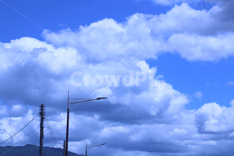 푸른,하늘,구름,가로등,전기줄,산,bluesky