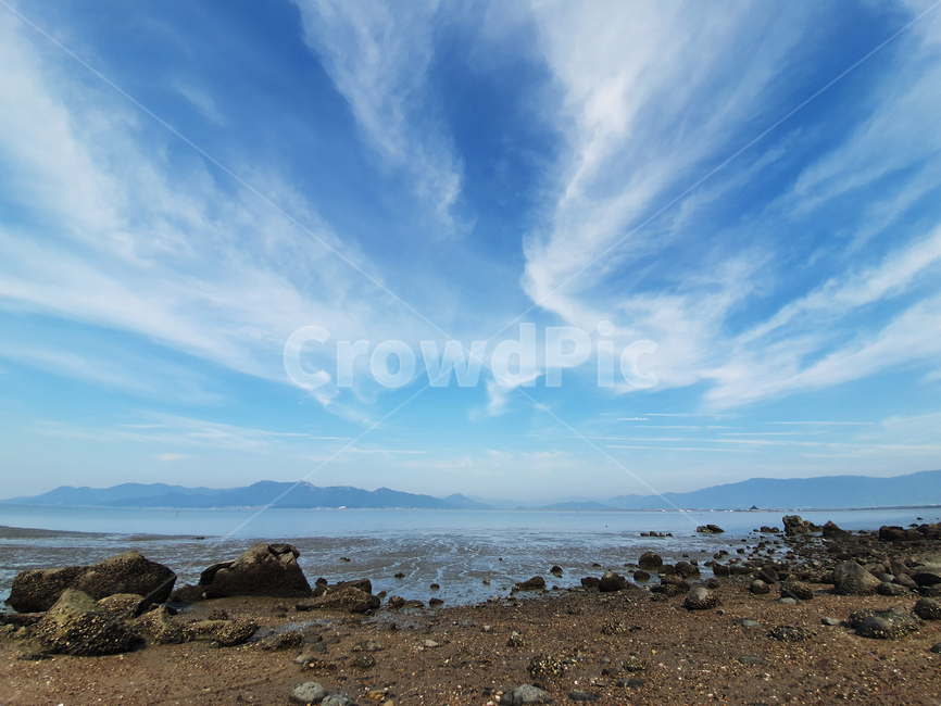 하늘,구름,바다,갯벌,섬,여름,자연,자갈,돌,ground,바닥,dirtroad,흙길,gravel,road,자연,풍경,nature,landscape,도로,dirt road