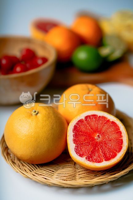 citrus fruits,fruit,section,half moon,Orange,food,orange,citrusfruit,grapefruit,plant,cross section of fruit
