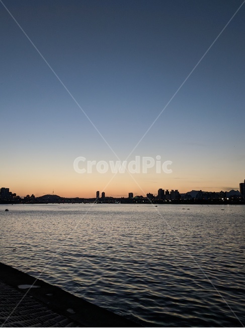 한강,한강야경,야경,잠실지구,hanriver,hanrivernightsight,스냅,풍경,일몰,sunset,야경,밤,풍경,nightscape,night,landscape,도시,city,water,물,outdoors,옥외,nature,자연