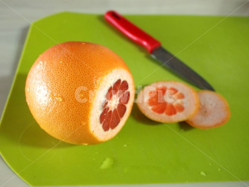 fruit,과일,food,음식,citrusfruit,감귤류과일,자몽,grapefruit,자몽껍질,fruitskin,knife,칼,슬라이스,slice