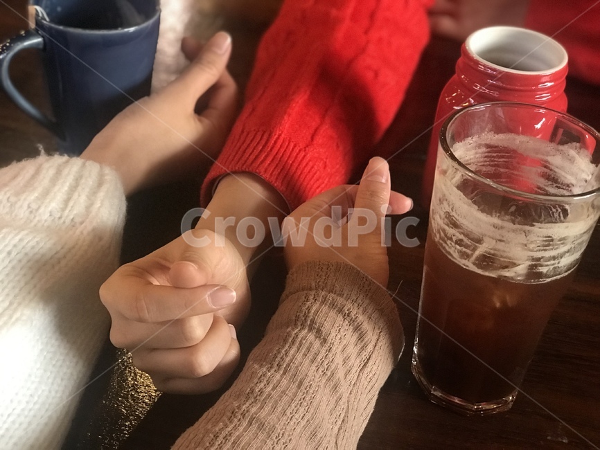 친구,우정,커피,겨울,스웨터,friend,friendship,coffe,winter,sweater,신체일부,몸,body,친구,우정,friendship,companion