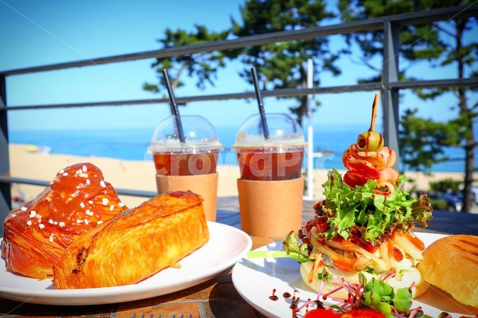 바다,브런치,카페,오션뷰,아침,아침식사,조식,브런치,breakfast,brunch,디저트,간식,후식,dessert,snack,커피,카페,coffee,cafe