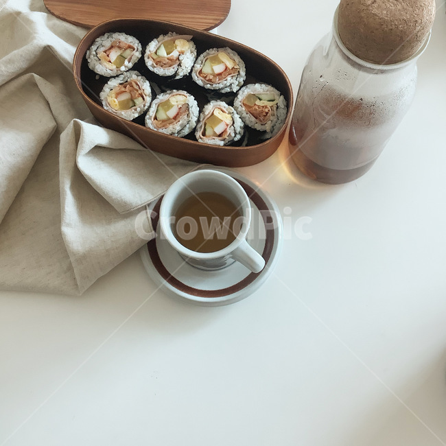 푸드,food,카페,커피,소서,디저트,생크림,커피컵,접시,음식,김밥,감성,토스트,음식,식재료,요리,food,cook,meal,dishes,food reserves
