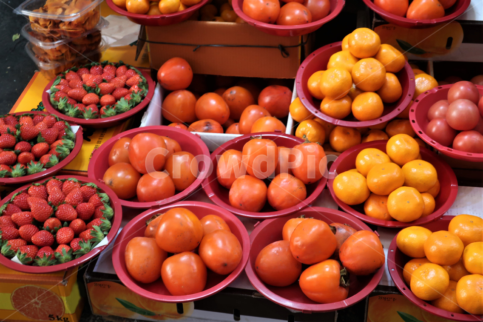 전통,재래,시장,장터,과일,딸기,땡감,귤,토마토,진열,시장,마트,마켓,market,mart,market place,음식,식재료,요리,food,cook,meal,dishes,food reserves,과일,열매,fruit