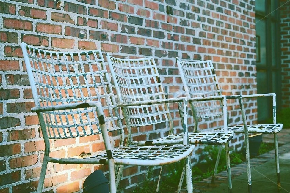 furniture,가구,chair,의자,brick,벽돌,빈티지사진,빈티지느낌,빈티지감성,vintage