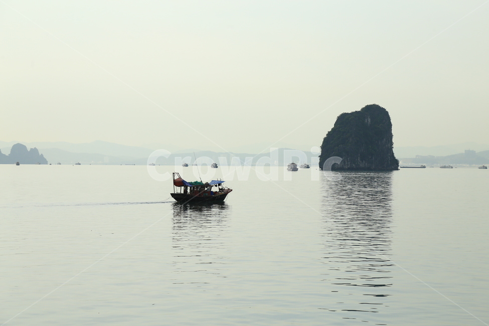 교통,boat,보트,outdoors,nature,자연,sea,바다,ocean,대양,water,해안선,선박