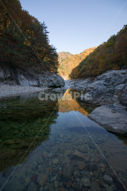 배경,바탕,배경이미지,뒷배경,계곡,개울,골짜기,물,강물,바위,백담사계곡,계곡물,가을계곡,투명한물속,추경