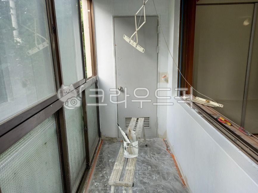 home repairs,construction,Destroy defects,construct,Paint,interior