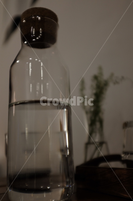 물병,보틀,물잔,물,유리병,음료수,drink,beverage