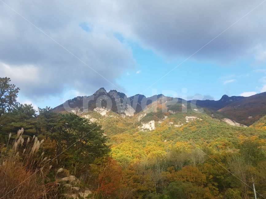 가을하늘,산,단풍,그림자,등산,가을,계절,fall,autumn,season,자연,풍경,nature,landscape,한국자연풍경,한국자연경관,korea nature landscape,outdoors,옥외,mountain,mountain range,산맥