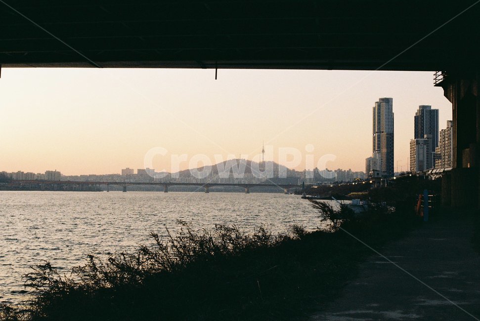 하늘,감성,필름,노을,강,남산타워,수풀