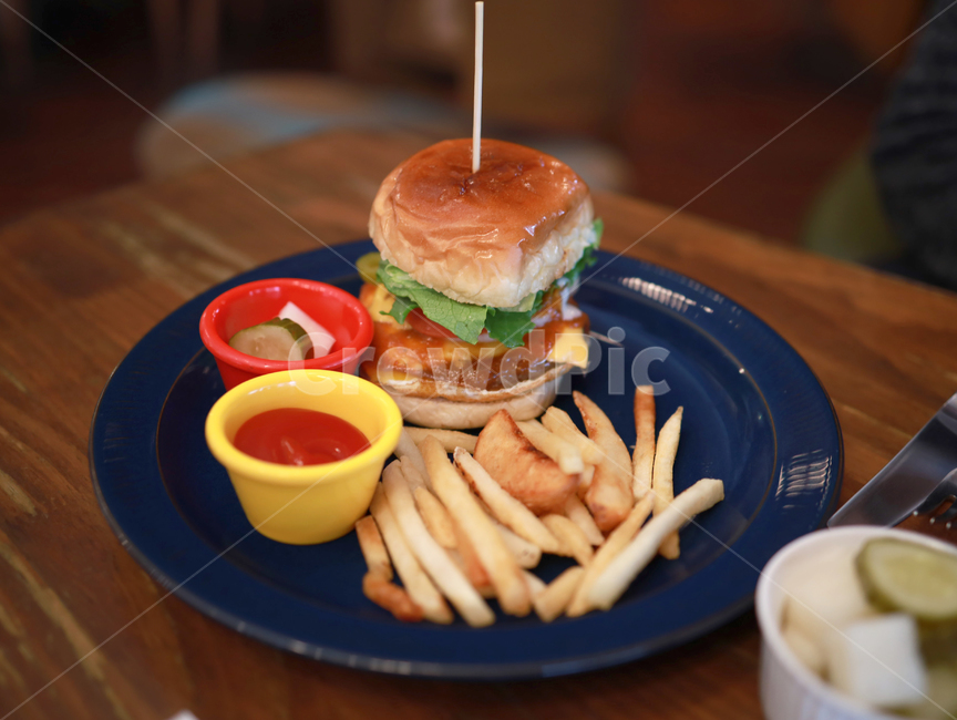 햄버거,버거,burger,식사,음식,food,meal,수제버거,감자,음식,식재료,요리,food,cook,meal,dishes,food reserves,양식,서양음식,서양요리,western food,western dishes,western meal,western cook
