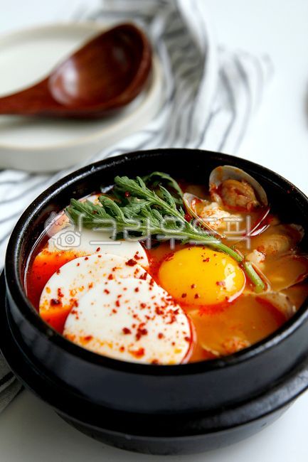 soup,Korean,Tofu Stew,cooking,food,Clam soft tofu stew