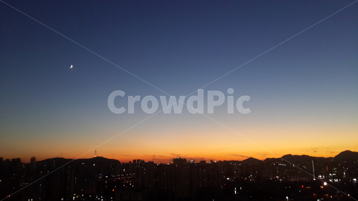 밤,노을,하늘,풍경,해질녘,야경,밤,풍경,nightscape,night,landscape,도시,city,실루엣,그림자,silhouette,shadow,nature,자연,outdoors,옥외,sky,dawn,새벽,red sky,붉은 하늘,dusk,황혼,sunset,일몰