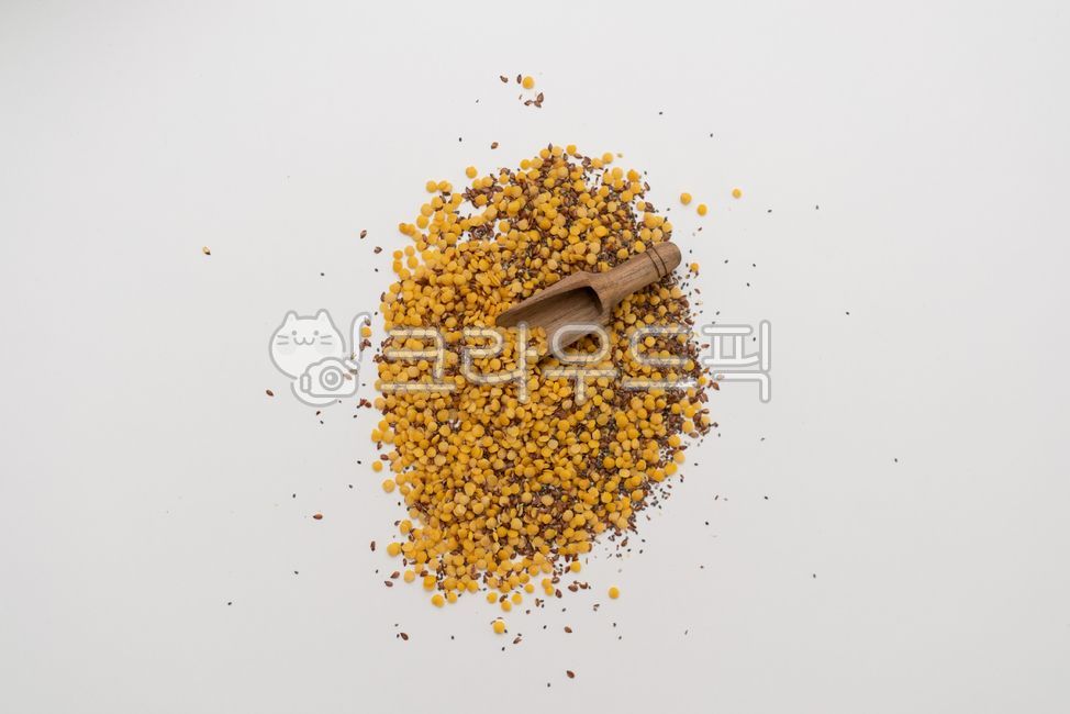 아마씨,노란색,렌틸콩,치아씨드,우드스푼