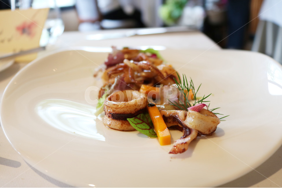 레스토랑,dinner,restaurant,kalamari,깔라마리,오징어,오징어요리,finedine,luxurious,stylish,good,food,고급스러운,식당,좋은,음식,식재료,요리,food,cook,meal,dishes,food reserves,양식,서양음식,서양요리,western food,western dishes,western meal,western cook