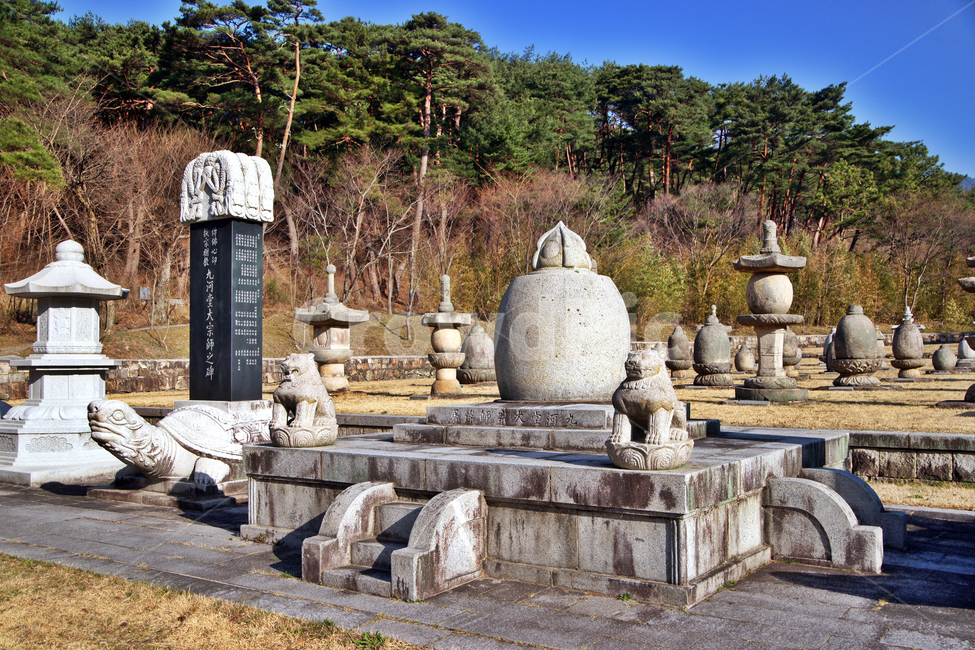 부도,구하당대종사부도,통도사,양산,법보사찰,고승,무덤,공덕비,추모비,조각상,동상,석상,조형물,statue,bronze statue,stone statue,종교,신앙,religion,belief,faith