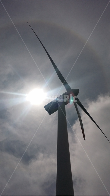 풍력발전기,태양,빛,원형,무지개,구름,하늘,wind,generator,sun,light,circular,rainbow,sky,cloud,높은