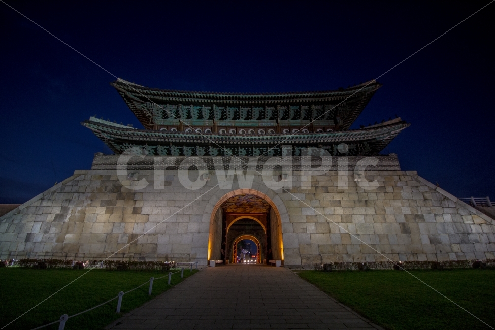 수원,수원화성,문화재,관광지,역사,야경,밤,풍경,nightscape,night,landscape,랜드마크,landmark,tourist attraction,한국전통,한국문화,korean traditional,korean culture,architecture,건축물,building,건물,shrine,신사,pagoda,탑,worship,예배