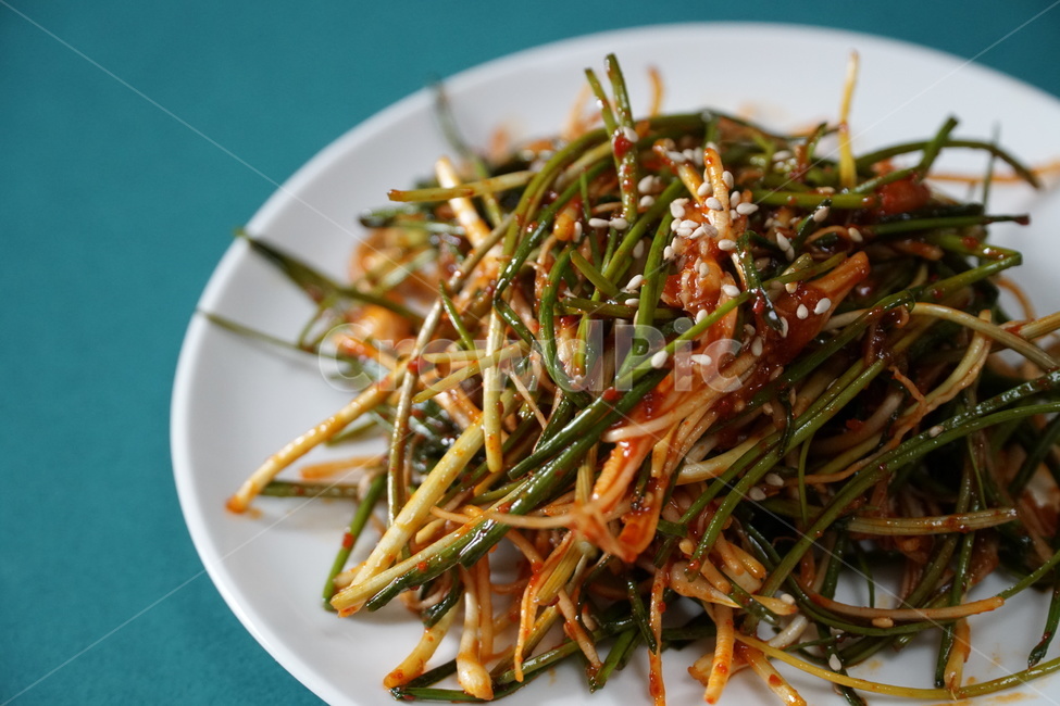 달래무침,달래,Wildchive,Wildchiveseasoned,반찬,음식,식재료,요리,food,cook,meal,dishes,food reserves,채소,야채,vegetables,한식,한국음식,한국요리,korean food,korean dishes,korean meal,korean cook
