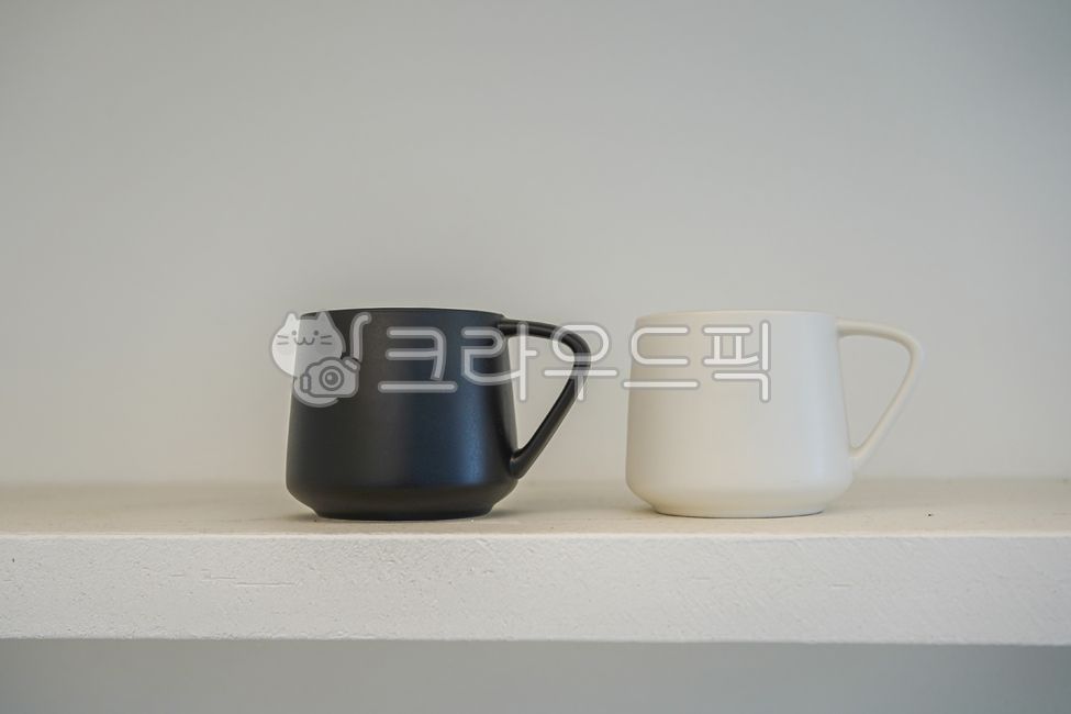 커피,커피인테리어,coffee,인테리어,카페,cafe,카페인테리어,cafeinterior,컵,cup,커피컵,커피잔,coffeecup,blackcup,whitecup