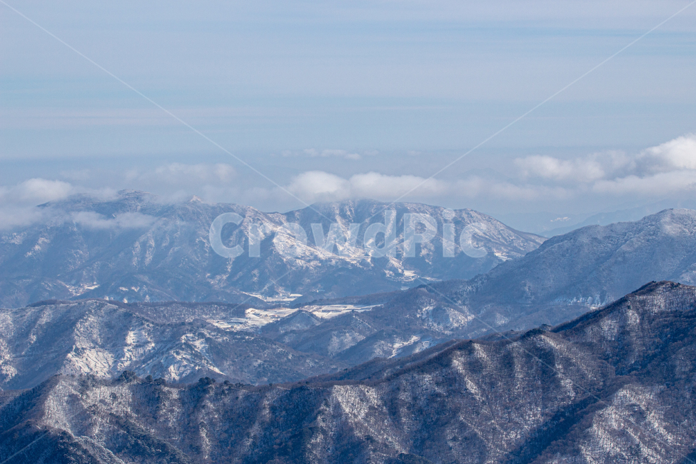뭉게구름,mountainrange,안개,구름,햇빛,산,자연,설산,설원,겨울,높음,하늘,무주군,덕유산,겨울풍경,산그리메,전북,산맥,설경,nature,옥외,outdoors,mountain,겨울,계절,winter,season,자연,풍경,nature,landscape