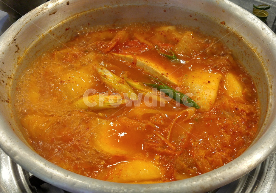 김치찌개,김치,음식,국물,얼큰,양푼이김치찌개,양푼,양푼이,음식,식재료,요리,food,cook,meal,dishes,food reserves,한식,한국음식,한국요리,korean food,korean dishes,korean meal,korean cook