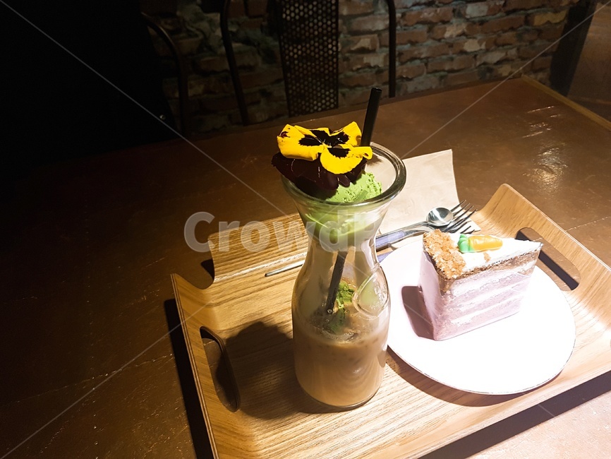 카페,당근케이크,케이크,여름,산뜻,커피,라떼,음식,식재료,요리,food,cook,meal,dishes,food reserves,디저트,간식,후식,dessert,snack,커피,카페,coffee,cafe