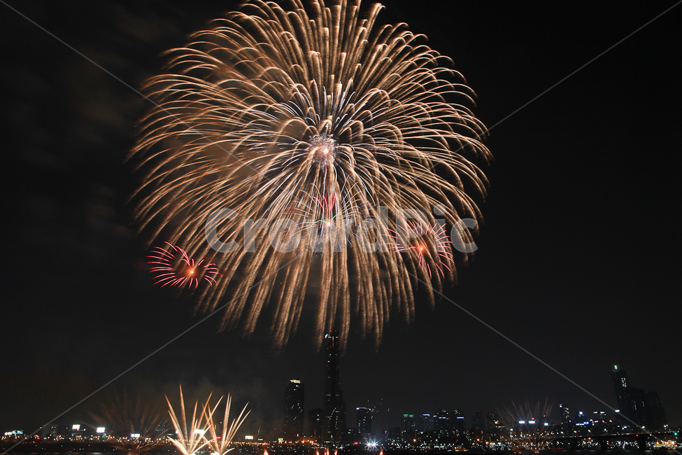 불꽃놀이,여의도불꽃놀이,여의도,한강,야경,야경,밤,풍경,nightscape,night,landscape,도시,city,한국도시풍경,한국도시경관,korea cityscape,축제,행사,festival,carnival,event,nature,자연,outdoors,옥외